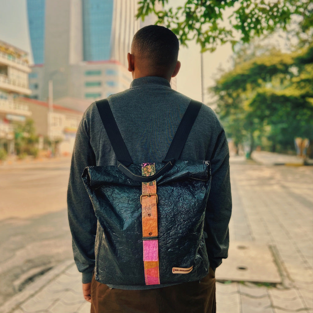 Picasso black + Kirro pouch